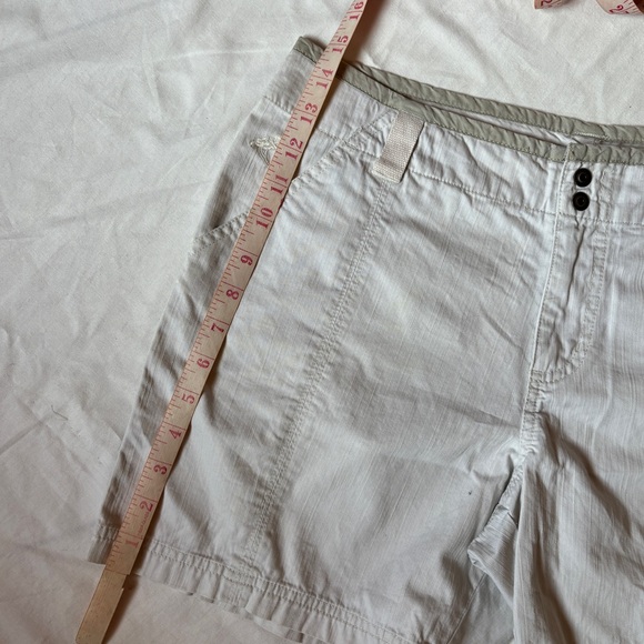 Columbia 2 tone Khaki Utility Cargo Shorts - Picture 9 of 10
